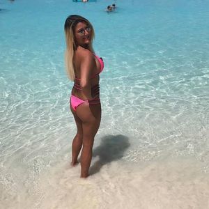 Meet your Posher, Macy